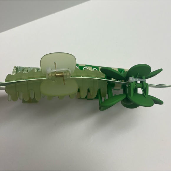 NWT ⚜️☘️⚜️ Piper K set of 4 hair claw clips St. Patrick’s Day - Picture 10 of 14